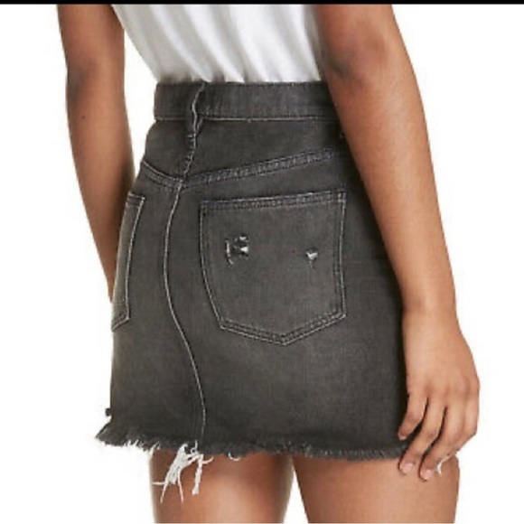 Free People We The Free Relaxed & Destroyed Denim Skirt Size 4/ 26 - Picture 4 of 9